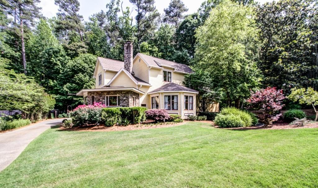 5 bedroom, 4,367 sq ft single family residence sold at 1100 Edison Garden, Atlanta, GA 30324