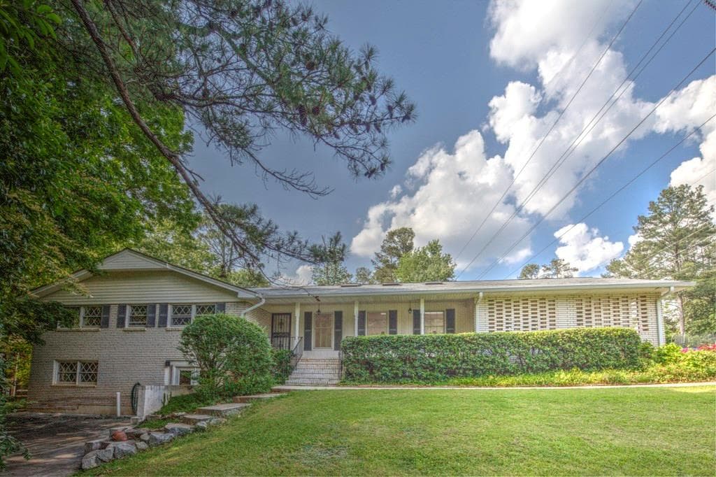5 bedroom single family residence sold at 2224 Creek Park Road, Decatur, GA 30033