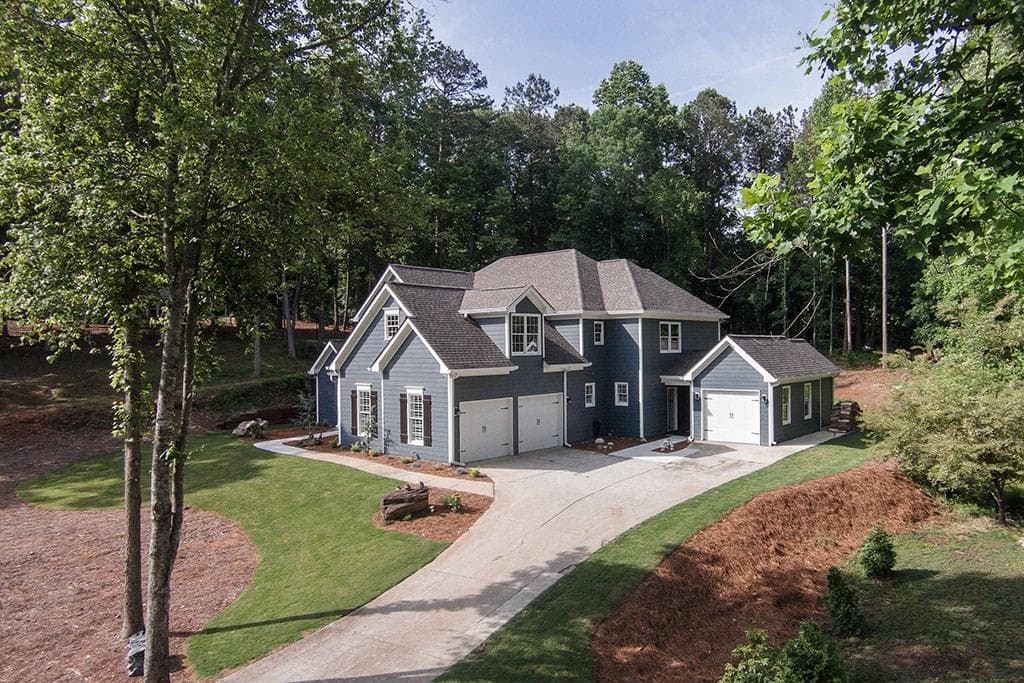 4 bedroom, 4,257 sq ft single family residence sold at 220 Silver Birch Court, Alpharetta, GA 30004