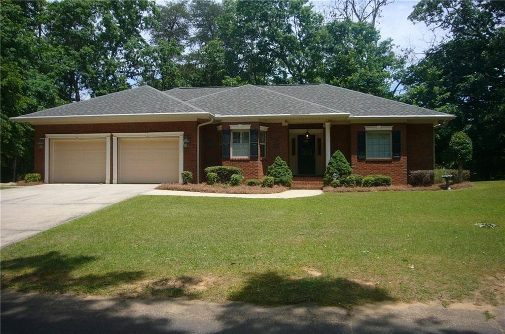 3004 Pathway Road, Gainesville, GA 30501 — most recent listing photo