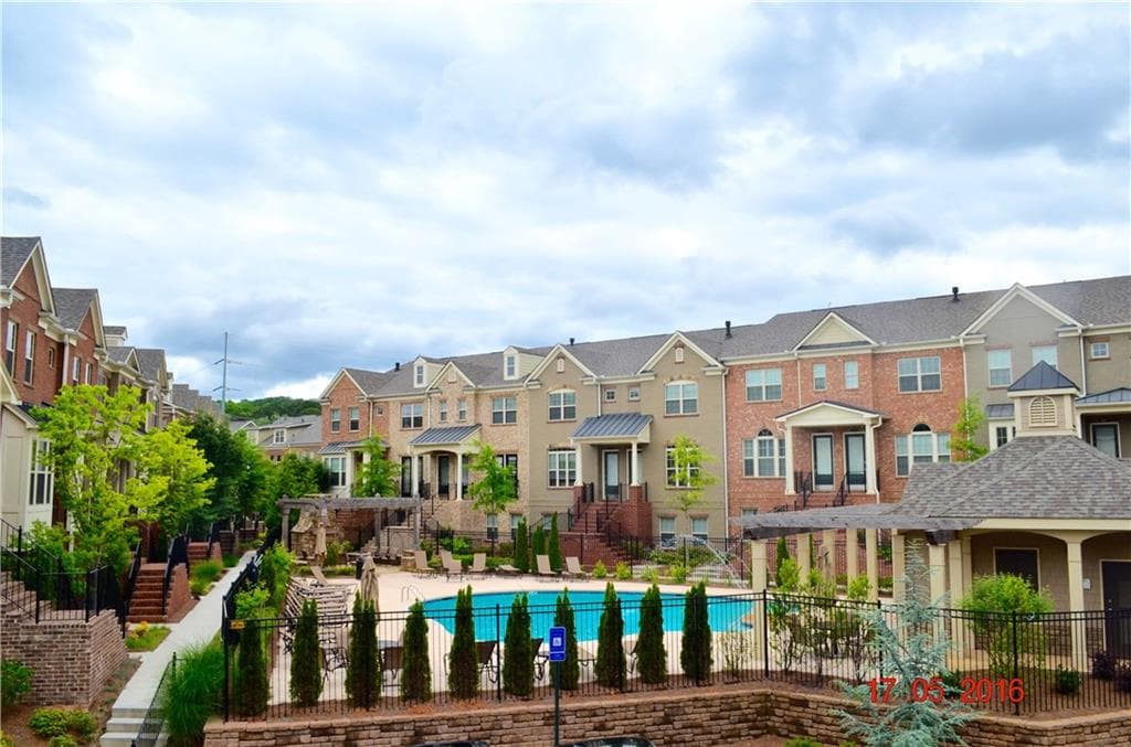 435 Alderwood Street, Sandy Springs, GA 30328 — most recent listing photo