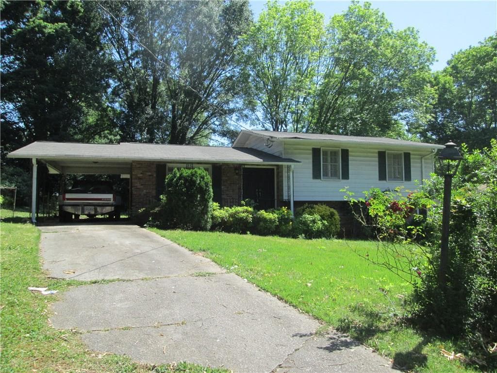 2136 Snapfinger Road, Decatur, GA 30035 — most recent listing photo