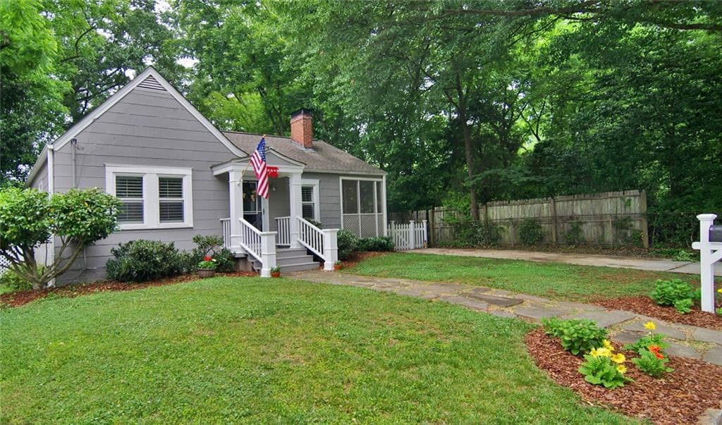 4 bedroom, 2,110 sq ft single family residence sold at 946 SE Emerson Avenue, Atlanta, GA 30316
