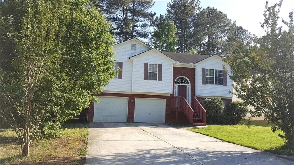 5847 Cedar Croft Lane, Lithonia, GA 30058 — most recent listing photo