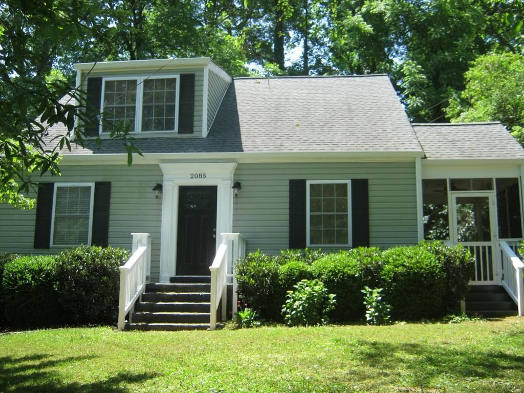 5 bedroom, 1,928 sq ft single family residence sold at 2085 EMERY Place, Atlanta, GA 30317