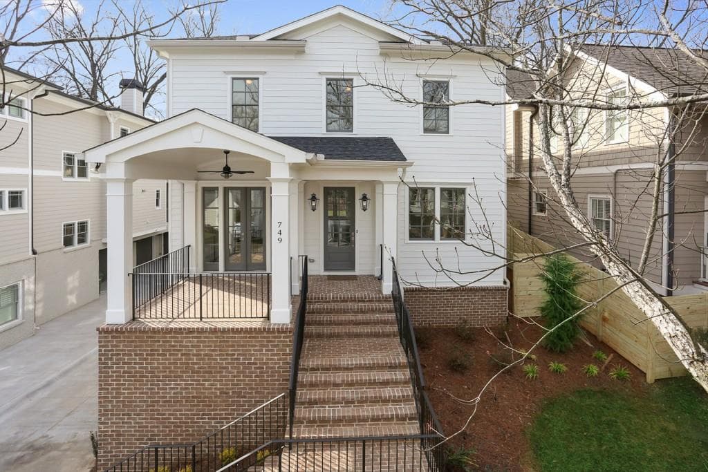 4 bedroom, 4,119 sq ft single family residence sold at 749 Ponce De Leon Terrace, Atlanta, GA 30306
