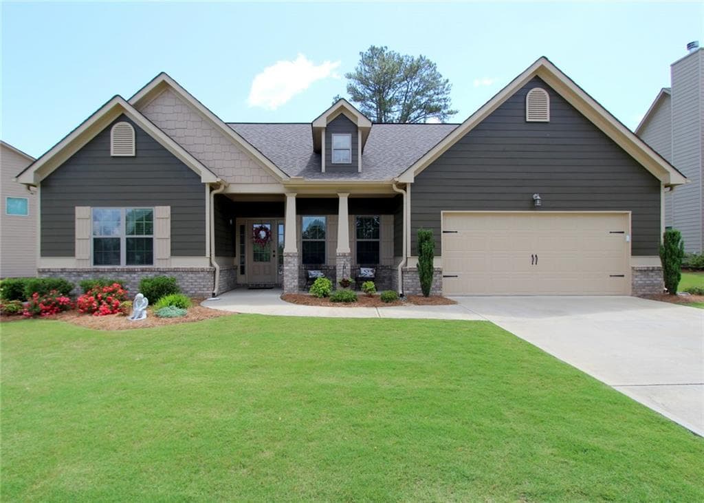 3995 Silverthorn Trace, Cumming, GA 30028 — most recent listing photo