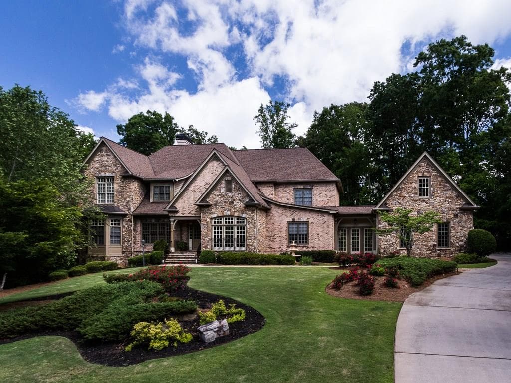 955 Foxhollow Run, Alpharetta, GA 30004 — most recent listing photo
