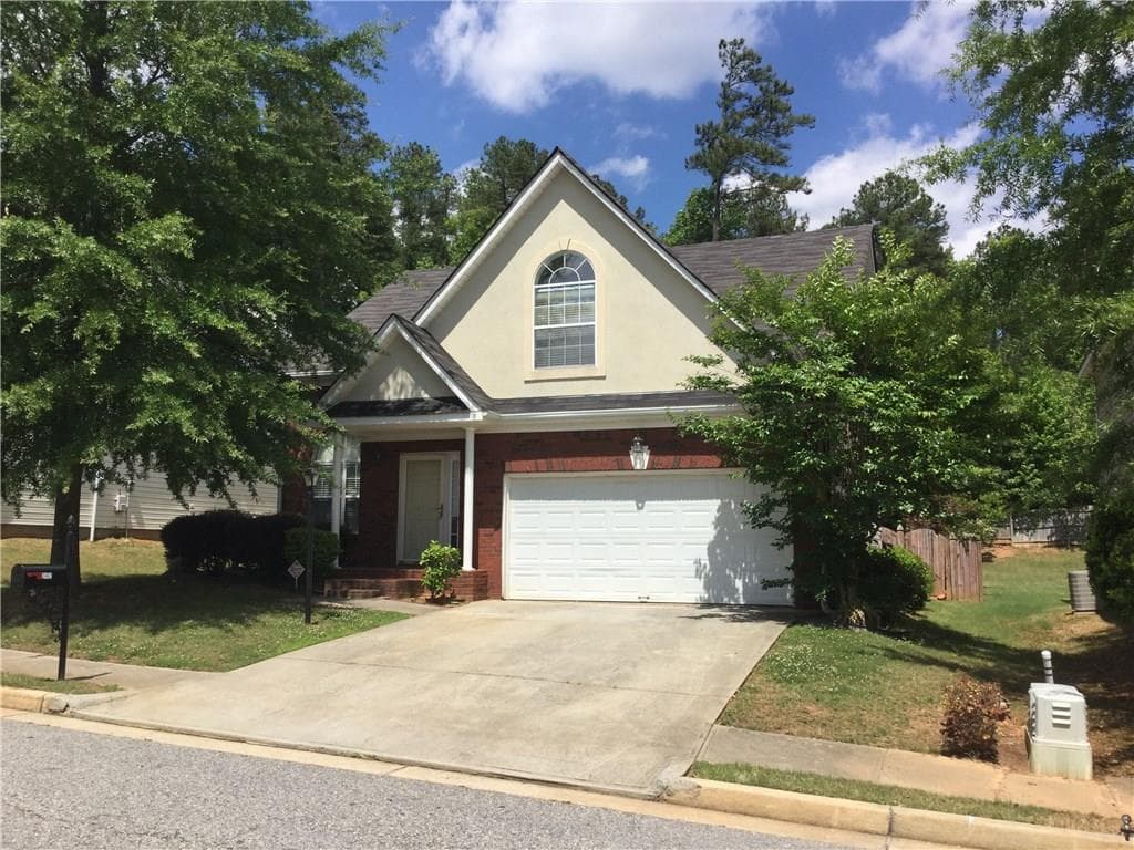 2462 Pierce Circle, Snellville, GA 30078 — most recent listing photo