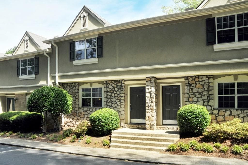 6900 Roswell Road F11, Sandy Springs, GA 30328 — most recent listing photo