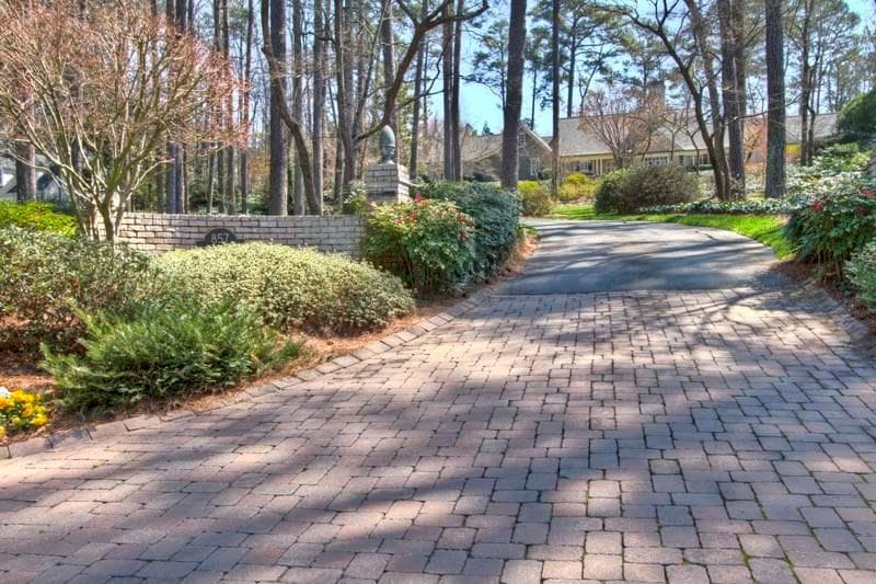 5 bedroom, 7,013 sq ft single family residence sold at 857 Fairfield Road, Atlanta, GA 30327