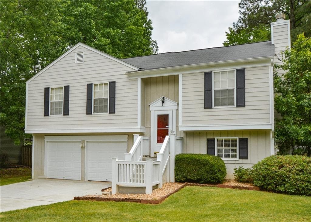 3 bedroom, 1,092 sq ft single family residence sold at 11185 Rotherick Drive, Alpharetta, GA 30022