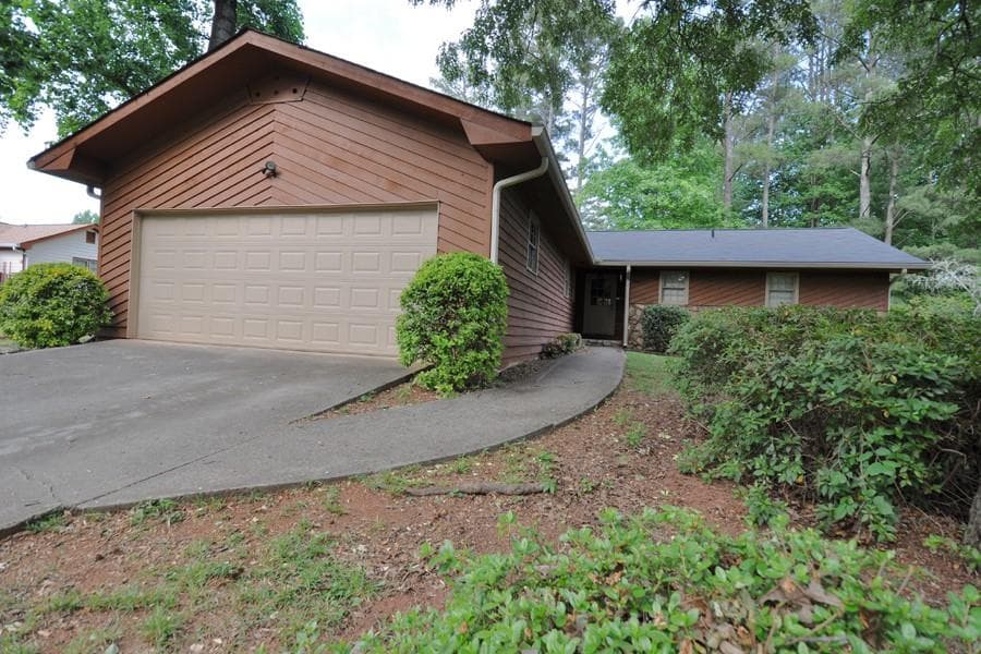 284 Regal Drive, Lawrenceville, GA 30046 — most recent listing photo