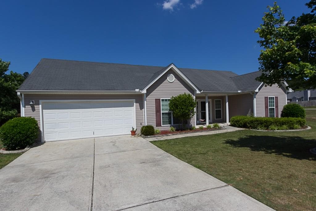 3 bedroom, 1,669 sq ft single family residence sold at 35 Creek Bend Trail, Oxford, GA 30054