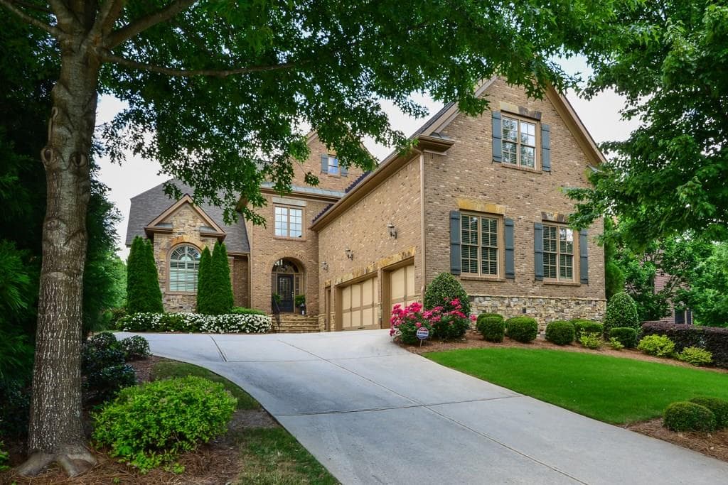 4 bedroom, 4,435 sq ft single family residence sold at 1125 Hailey Springs Court, Marietta, GA 30062