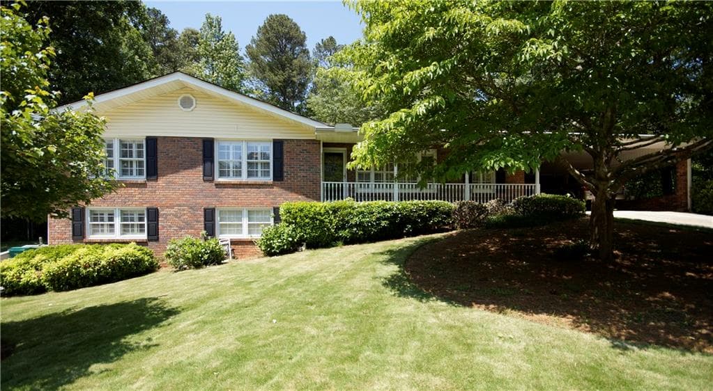 629 N Thomas Lane, Smyrna, GA 30082 — most recent listing photo