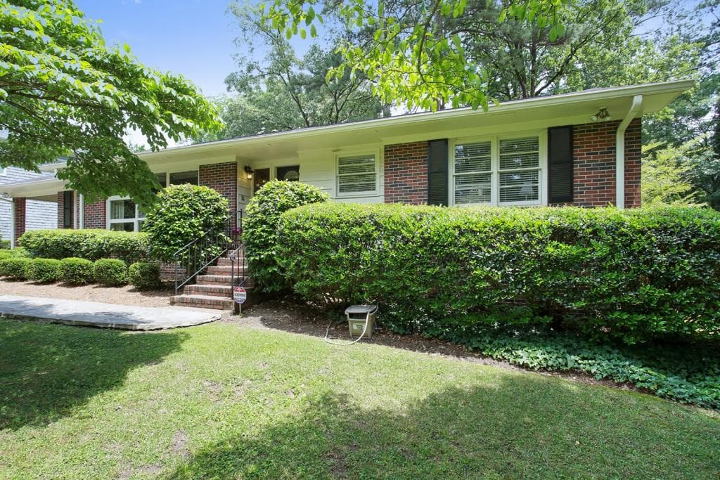 3 bedroom, 1,888 sq ft single family residence sold at 3491 Rockhaven Circle, Atlanta, GA 30324