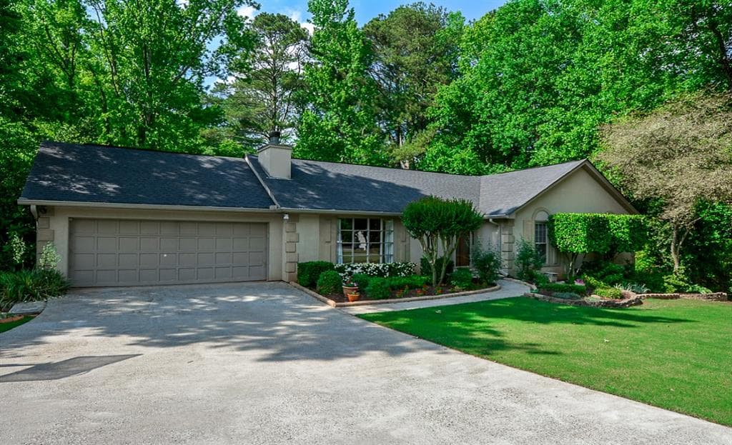 300 Wavetree Court, Roswell, GA 30075 — most recent listing photo