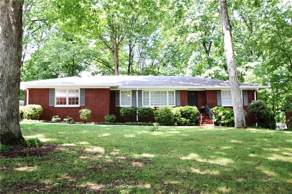 3 bedroom single family residence sold at 3880 N Cooper Lake Road, Smyrna, GA 30082