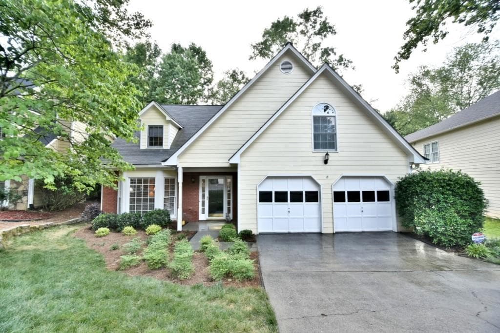 8940 Terrace Club Drive, Roswell, GA 30076 — most recent listing photo