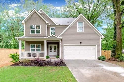4 bedroom, 2,700 sq ft single family residence sold at 2474 Edwards Drive, Atlanta, GA 30318