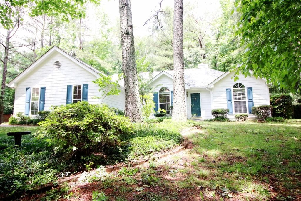 6320 Carriage Court, Cumming, GA 30040 — most recent listing photo