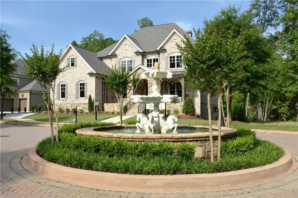475 Belada Boulevard, Sandy Springs, GA 30342 — most recent listing photo