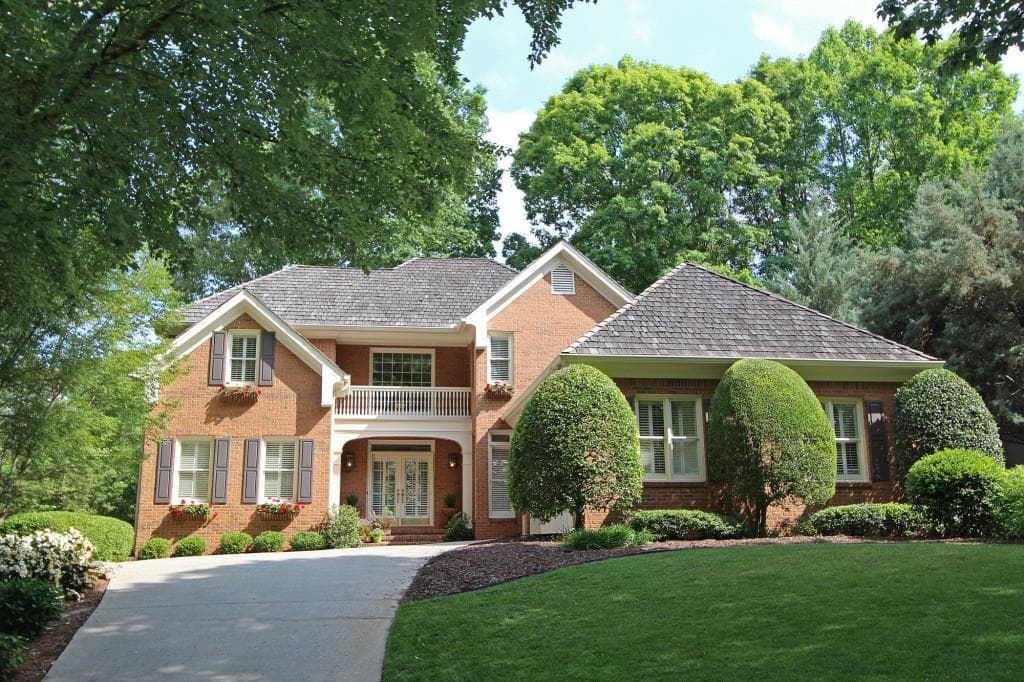 4 bedroom, 3,565 sq ft single family residence sold at 1140 Matheson Way, Alpharetta, GA 30022
