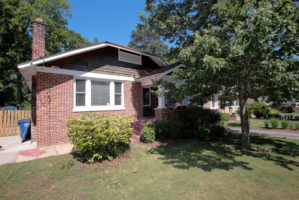 2 bedroom, 1,183 sq ft single family residence sold at 266 Murray Hill Avenue, Atlanta, GA 30317