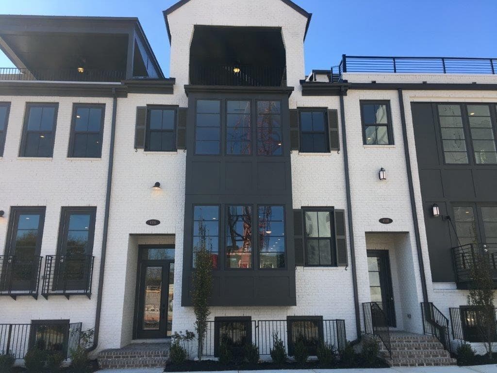 4 bedroom, 3,920 sq ft townhouse sold at 4516 Collins Avenue 12, Atlanta, GA 30342