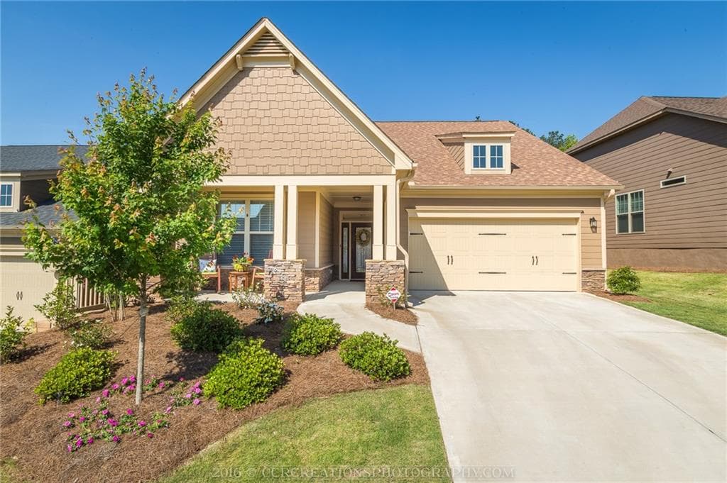 2 bedroom, 1,808 sq ft single family residence sold at 310 Laurel Lookout Hills, Canton, GA 30114