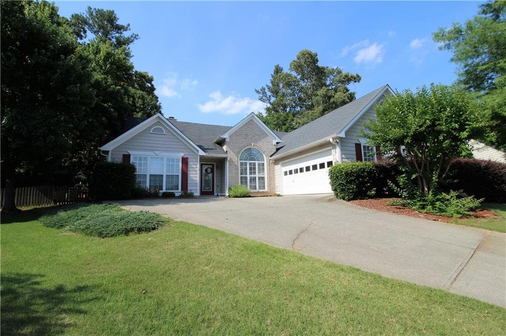 3 bedroom, 1,728 sq ft single family residence sold at 1136 Bottom Land Court, Lawrenceville, GA 30043