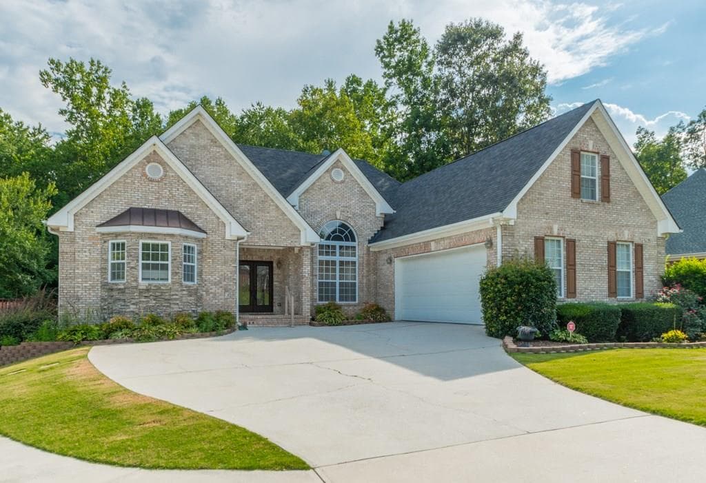 926 Edgewater Drive, Loganville, GA 30052 — most recent listing photo
