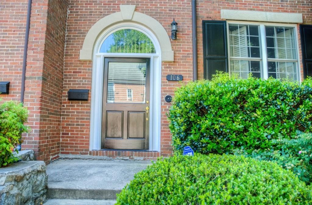 3 bedroom, 1,702 sq ft townhouse sold at 1634 Ponce De Leon Avenue 106, Atlanta, GA 30307