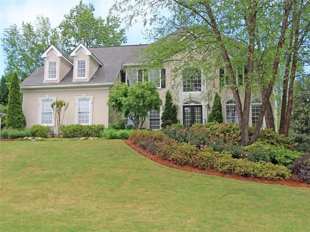 3327 Aylesbury Court, Roswell, GA 30075 — most recent listing photo