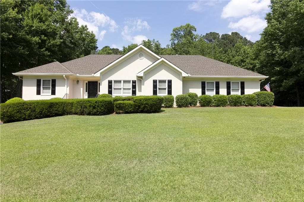 195 Montego Trail, Tyrone, GA 30290 — most recent listing photo