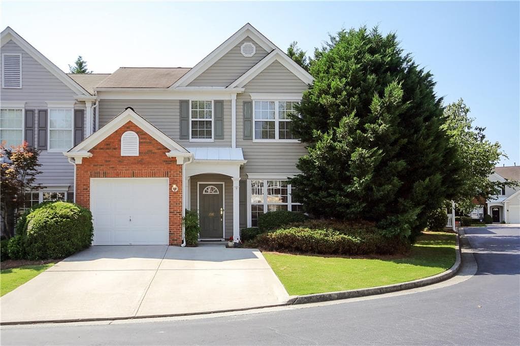 3 bedroom, 1,642 sq ft townhouse sold at 13300 Morris Road 198, Alpharetta, GA 30004