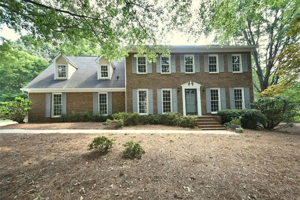 1584 TWELVE OAKS Circle, Snellville, GA 30078 — most recent listing photo