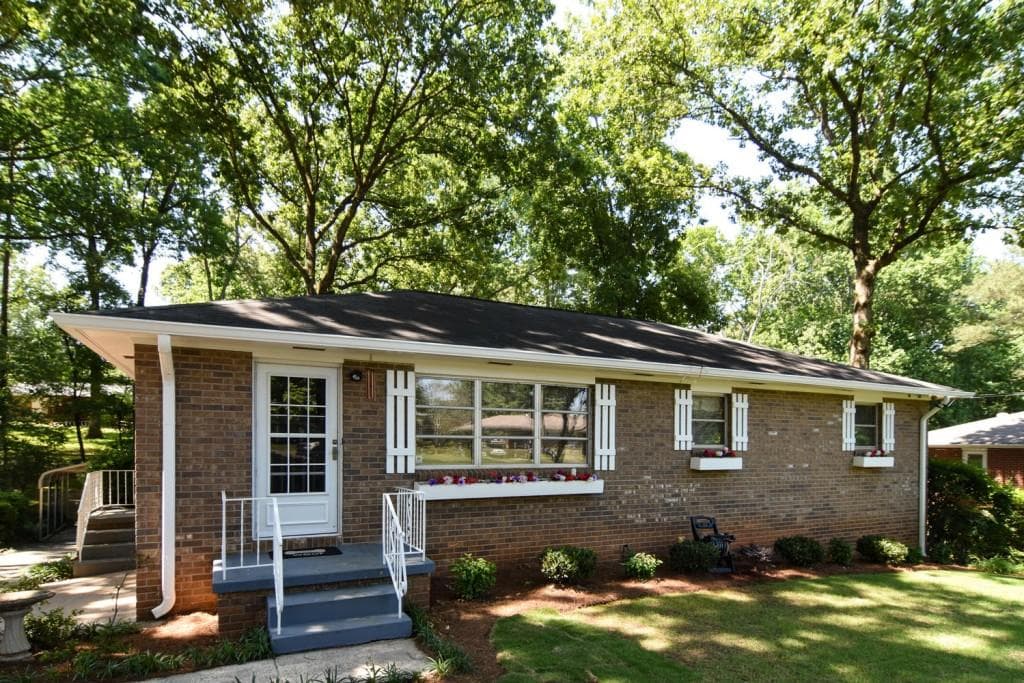 2752 Birchwood Way, Marietta, GA 30060 — most recent listing photo