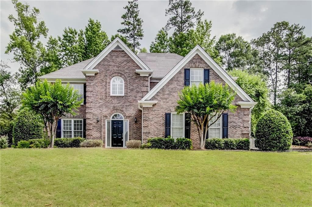 4 bedroom, 2,824 sq ft single family residence sold at 2227 Austin Lake Drive, Smyrna, GA 30082