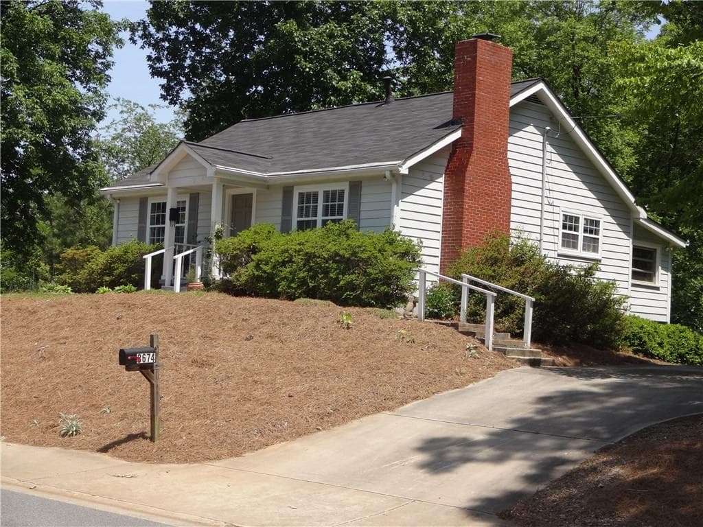 3674 Robinson Road, Marietta, GA 30068 — most recent listing photo