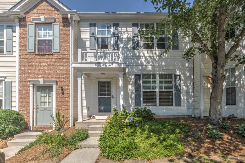 3 bedroom, 1,370 sq ft townhouse sold at 10900 Wittenridge Drive C7, Alpharetta, GA 30022