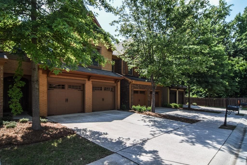 4938 Berkeley Oak Circle 4938, Peachtree Corners, GA 30092 — most recent listing photo