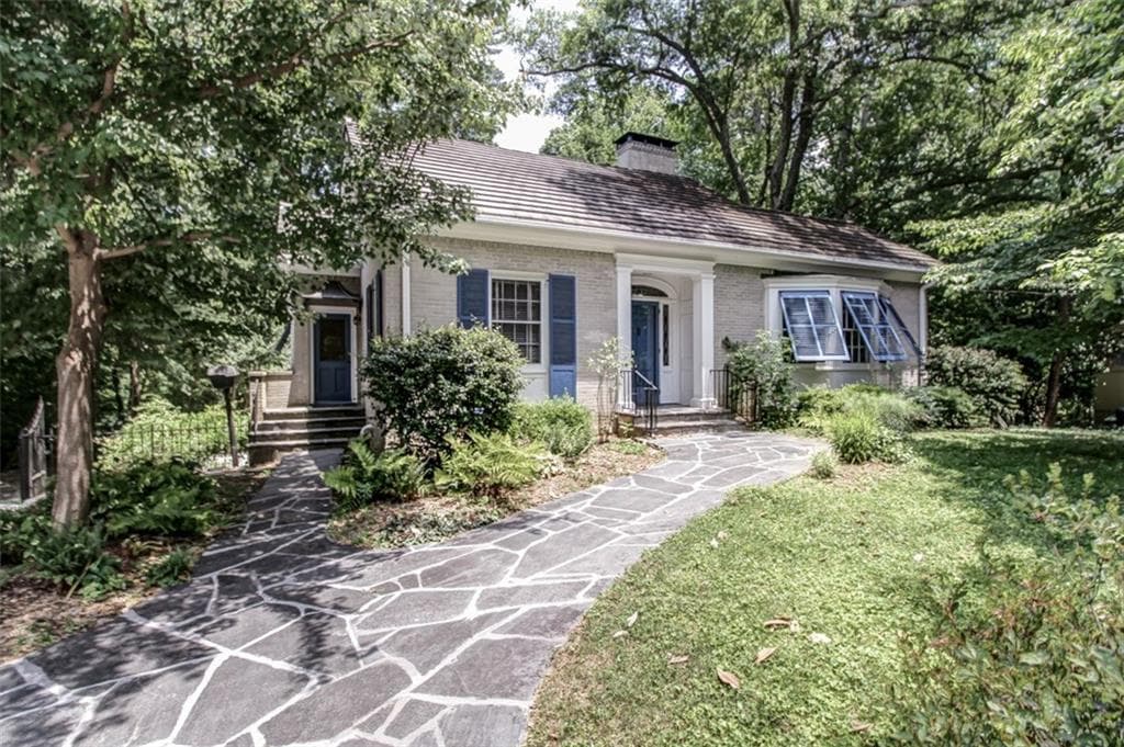 3 bedroom, 1,924 sq ft single family residence sold at 373 Glenn Circle, Decatur, GA 30030