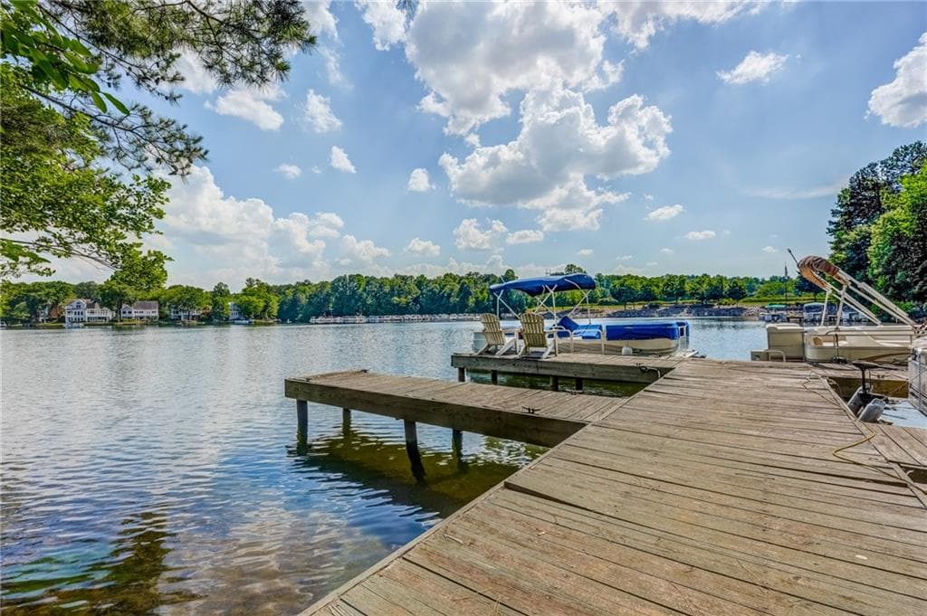 4 bedroom, 3,941 sq ft single family residence sold at 1000 Lake Windward Overlook, Alpharetta, GA 30005