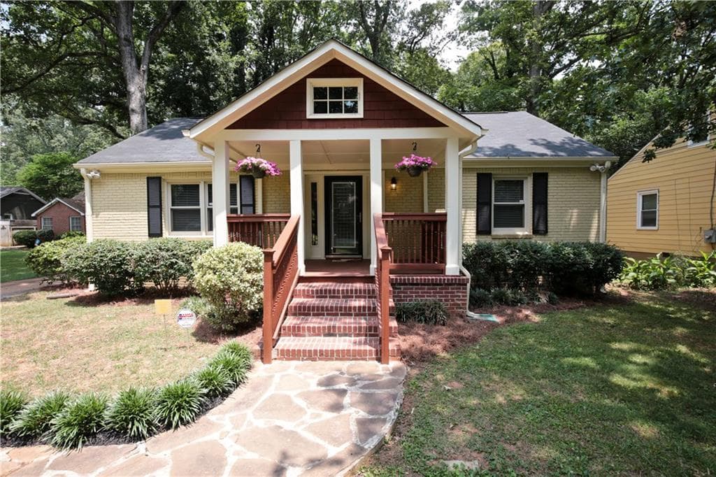 3 bedroom, 1,555 sq ft single family residence sold at 2888 Alston Drive, Atlanta, GA 30317