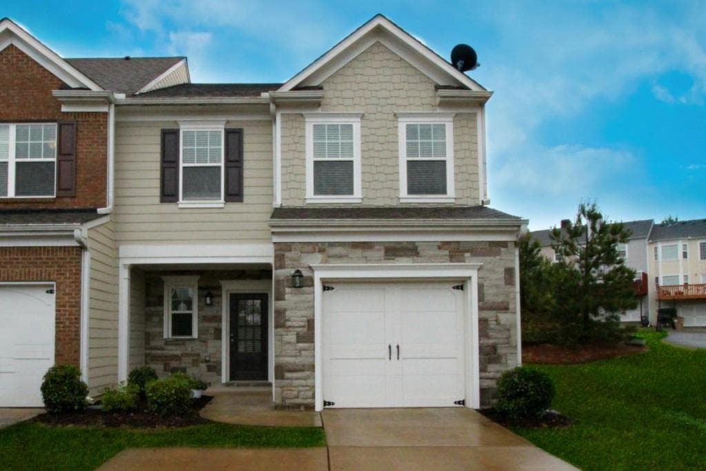 1246 Park Pass Row 1246, Suwanee, GA 30024 — most recent listing photo