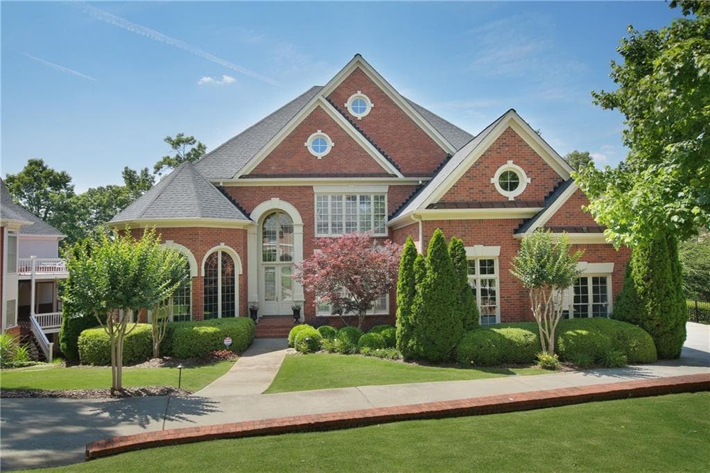 5 bedroom, 4,479 sq ft single family residence sold at 140 Windlake Cove, Johns Creek, GA 30022