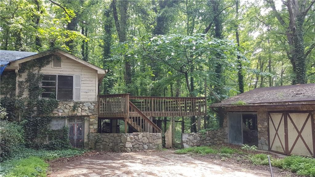 220 Sourwood Trail, Roswell, GA 30075 — most recent listing photo