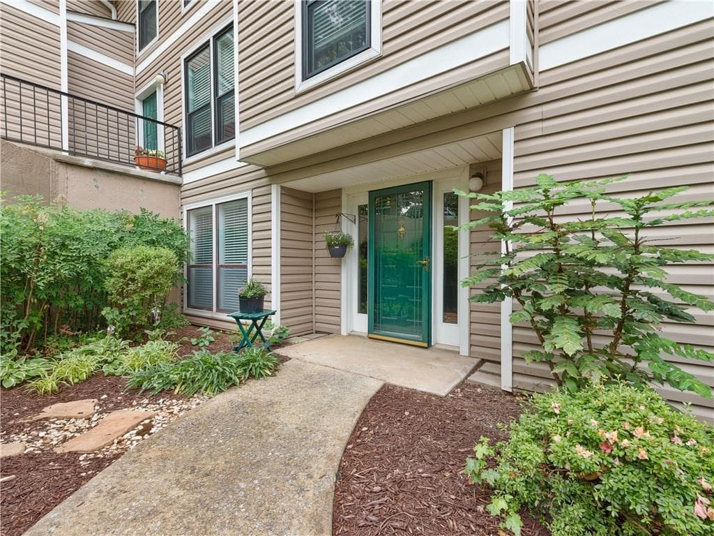 606 Wynnes Ridge Circle, Marietta, GA 30067 — most recent listing photo